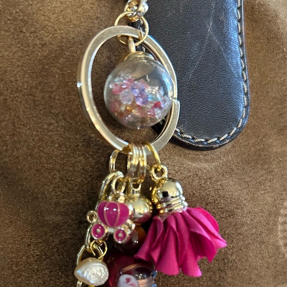 Bag Charm Keychain - Picture 5 of 10